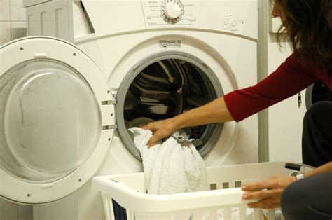 So Bleibt Deine Waschmaschine Sauber Und Keimfrei