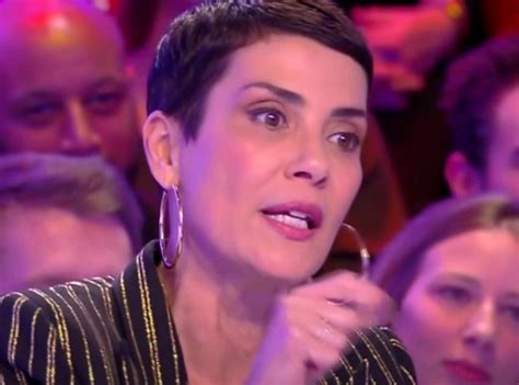 Cristina Cordula Nest Pas à Laise Dans Sa Peau La Présentatrice Se