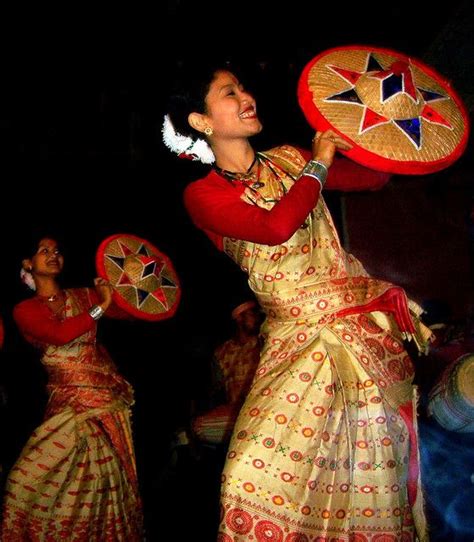 Bihu Dance Of Assam India Dance Of India Indian Dance Indian