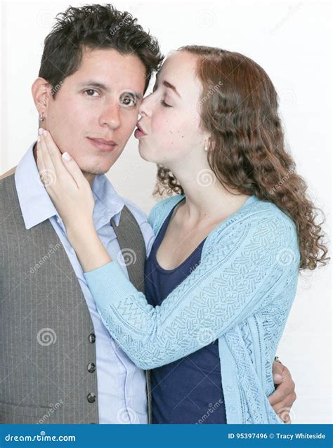 Guy Kissing Girl Pic Telegraph
