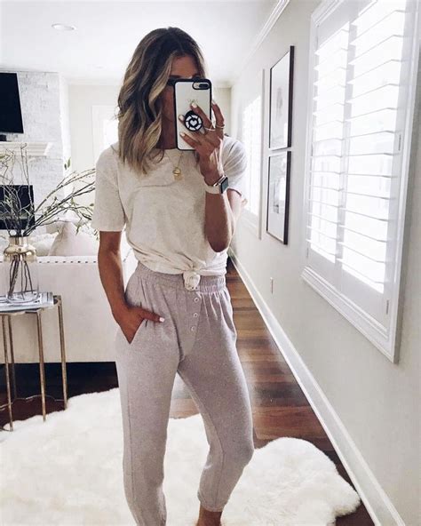 Comfy Cute Lazy Day Outfits