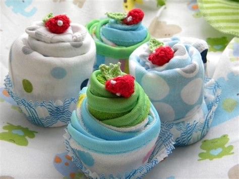 Washcloth Cupcakes Onesie Cupcakes Mini Cupcakes Cool Baby Stuff