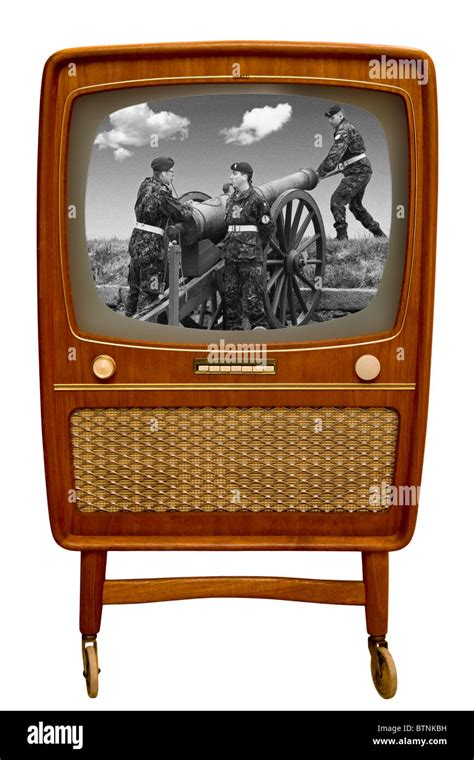Old Tv Set Black And White Hi Res Stock Photography And Images Alamy