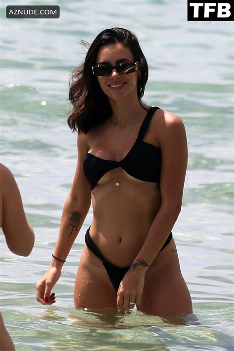 Bruna Biancardi Sexy Seen Showing Off Her Underboobs At The Beach In