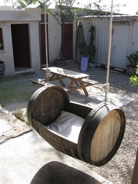 25 Brilliantly Creative Diy Projects Reusing Old Wine Barrels