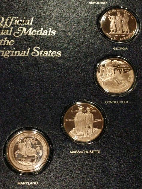 Franklin Mint Official Bicentennial Medals Of Thirteen Original States