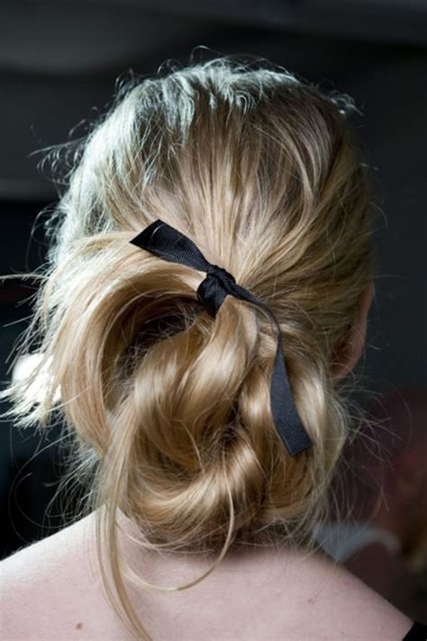 5 More Surprisingly Chic Ways To Wear A Simple Ribbon In Your Hair