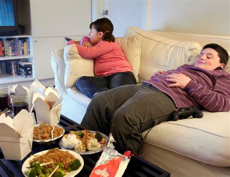 la obesidad infantil crece a la par del uso de smartphones y tablets de la bahia
