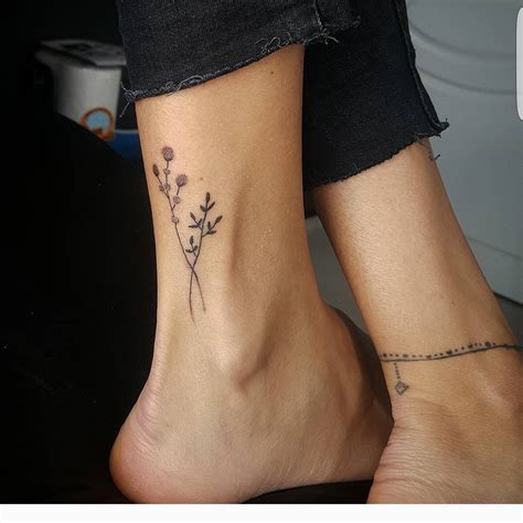 This Tiny Floral Ankle Tattoo Is Too Cute Small Foot Tattoos