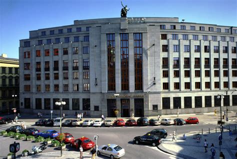 Česká národní banka ukončí platnost starších bankovek 100 Kč - 2 000 Kč ...
