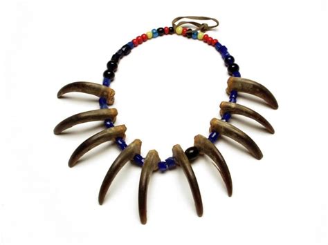 Pin By My Info On Indian Trade Beads Bear Claw Necklace Claw Necklace