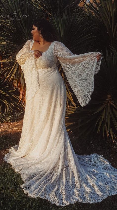 There are many bohemian style wedding dresses that a bride can choose when planning for their special day. Bohemian romantic blush plus size wedding dress with ...
