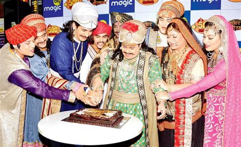 Akbar Birbal Completes 500 Episodes Cast And Crew Celebrate