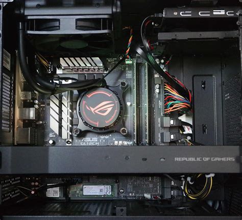 The Rog Strix Gl12 Brings Tournament Grade Performance In A Compact
