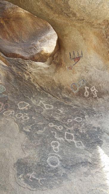 Joshua Tree Petroglyphs And Wonderland Ranch