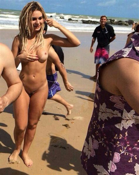 Infadado Mendigata Na Praia De Nudismo Sem Tarja