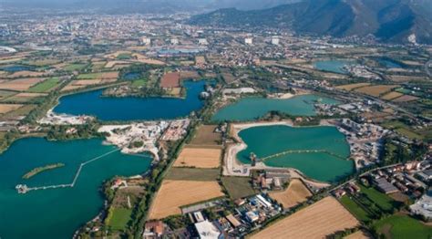 Case, strade, ponti, industrie, campi coltivati, ecc. Brescia - LAGHI NATURALI ED ARTIFICIALI
