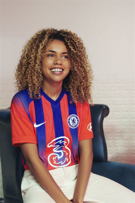 It boasts an impressive design with black and orange colours. Chelsea FC 2020-21 Nike Third Kit | The Kitman
