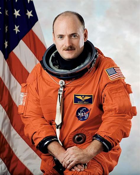 Scott joseph kelly (born february 21, 1964) is an american engineer, retired astronaut, and naval aviator. Irish American Astronauts. First siblings, twins in space.