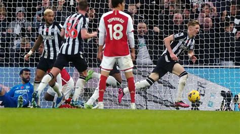 Newcastle 1 0 Arsenal Gordon Nets Controversial Winner Thanks To Var
