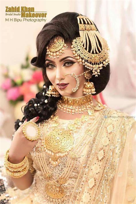 sukhpreet kaur 🌹💗💞💖💟🌹 adlı kullanıcının bride panosundaki pin gelin kostüm biye