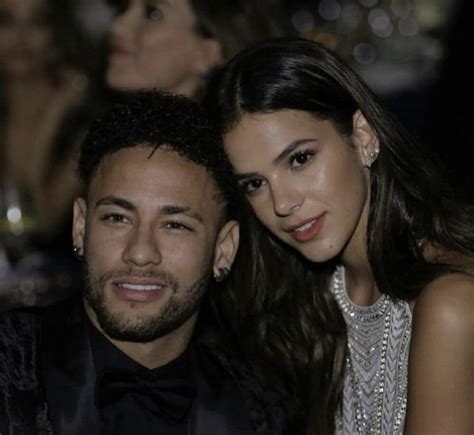 Neymar And Bruna Marquezine Pasangan