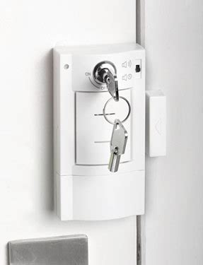 Poser la simplement derrière la porte et vous serez immédiatement alerté par la sirène en cas d'intrusion. Alarme de porte - Lidl — France - Archive des offres ...