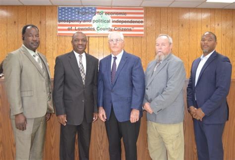 Lowndes County Commission Swears In Re Elected Commissioners Elects