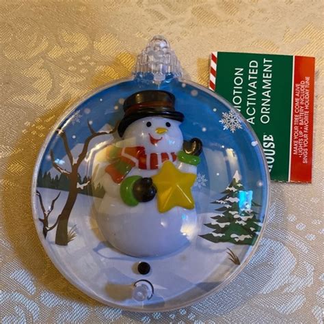 Hobby Lobby  Holiday  Set Of 4 Motion Activated Christmas Ornaments