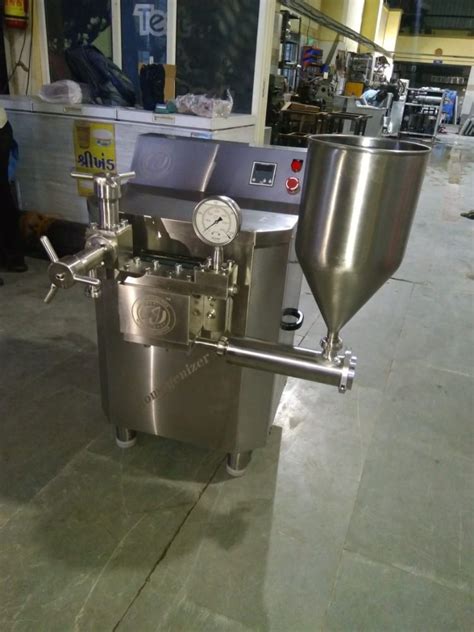 SS Dairy Processing Plant And Equipment Capacity 2000 Litres Hr