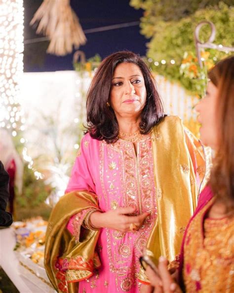 Minna Tariq Kick Starts Her Wedding Festivities With Starry Mayun