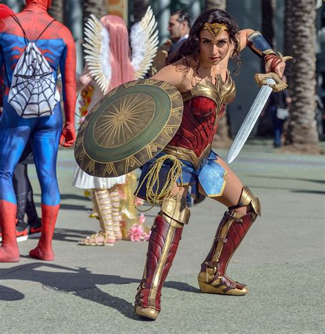 Women Rule In These Wondercon 2019 Cosplay Photos From The Anaheim