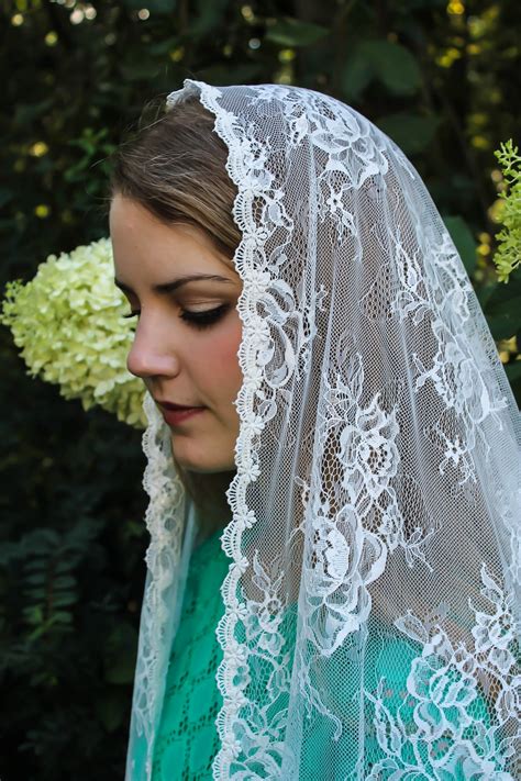 Evintage Veils~ White Spanish Floral Vintage Inspired Lace Chapel Veil