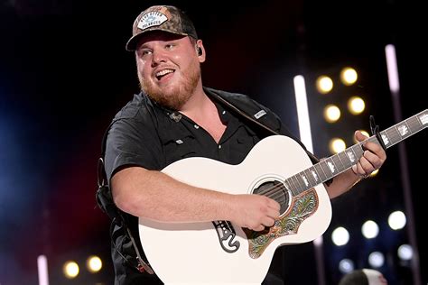 Luke Combs Shares What You See Is What You Get Album Title Art