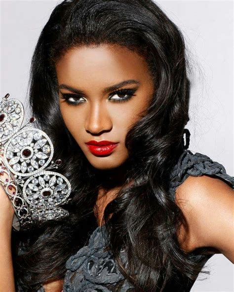 Picture Of Leila Lopes