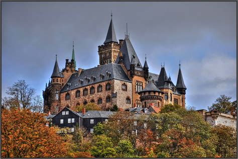 Insgesamt verfügt es über eine wasserlauflänge von ca. Schloß Wernigerode Foto & Bild | jahreszeiten, herbst ...