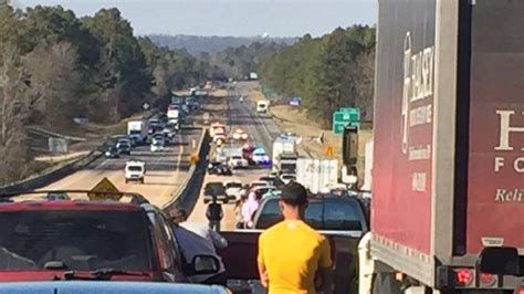 Please continue to reroute northbound traffic to hwy. Accident shuts down I-65 North near Cullman County | WBMA