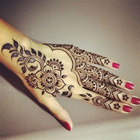 Beautiful Mehndi Designs For Fingers 47