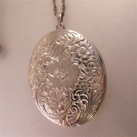 Vintage Sterling Silver Diamond Oval Locket Pendant Necklace Etsy