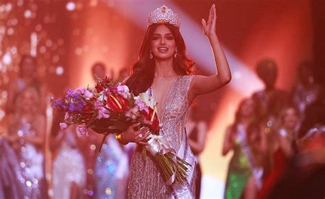 Indias Harnaaz Sandhu Crowned Miss Universe After 21 Years Bharat Times English News