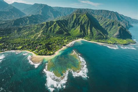 10 Best Waves And Surf Spots In Hawaii My Wave Finder