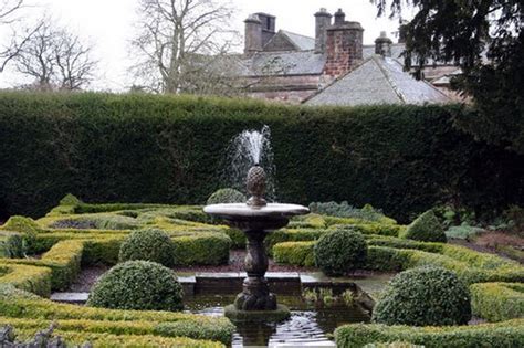 Beauty Of English Tudor Gardens