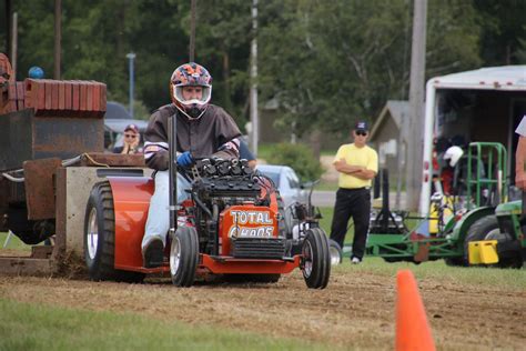 Garden Tractor Pulling