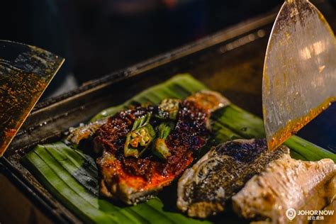 It is the third largest city of the country and the financial centre of the state of johor. 9 Restaurants Serving Ikan Bakar in Johor Bahru - JOHOR NOW