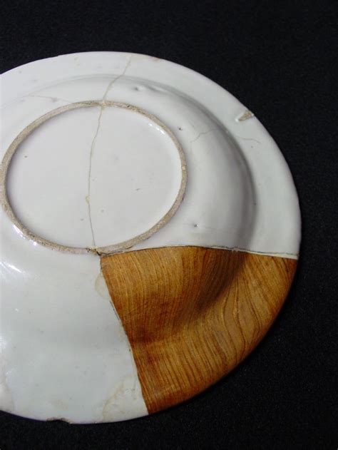 Find over 100+ of the best free broken pottery images. How to kintsukuroi - Kintsugi, Japanese gold repair - The Ceramic School