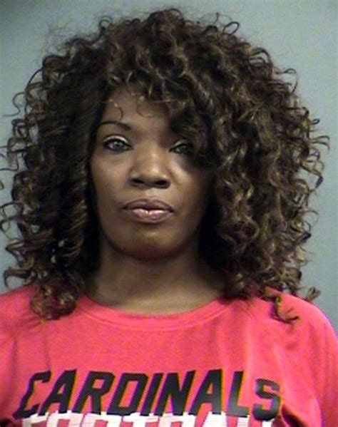 Arrested Katina Powell Accused Of Cashing Stolen Forged Checks Wdrb