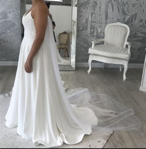 Madi Lane Fleur Wedding Dress Save 50 Stillwhite