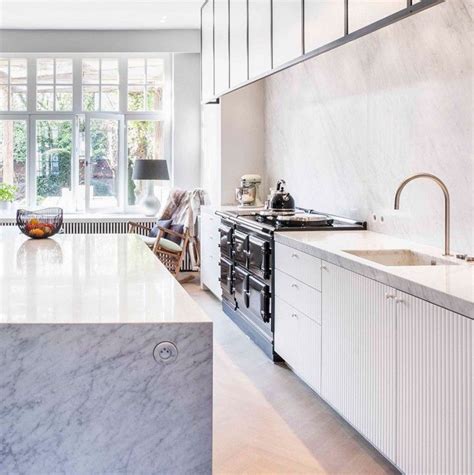 Kitchen sink cost and price guide for installation of main types including cast iron, stainless steel, single, double and granite and more. Trend Alert: 8 Integrated Marble Kitchen Sinks | Kitchen ...