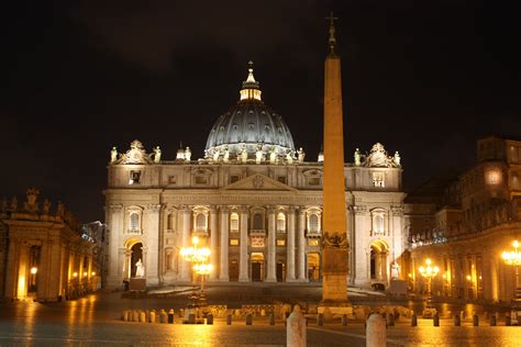 Basilica Di San Pietro In Vaticano Roma Zero