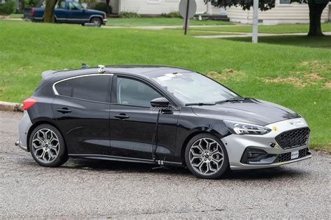Click here for more information on the retirement of the focus. 2020 Ford Focus ST Revealed By Naked US Prototype, Has 2 ...